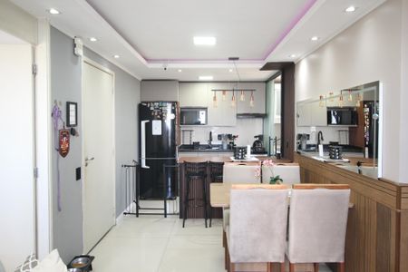 Sala de apartamento à venda com 3 quartos, 51m² em Mário Quintana, Porto Alegre