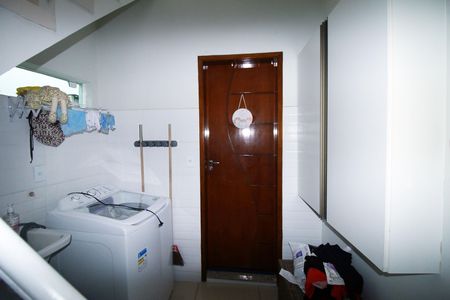 Casa à venda com 100m², 4 quartos e sem vagaÁrea de Serviço