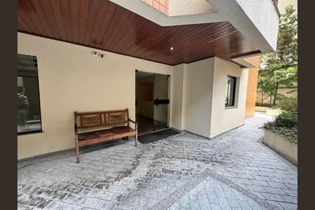 Apartamento à venda com 78m², 3 quartos e 2 vagasEntrada portaria