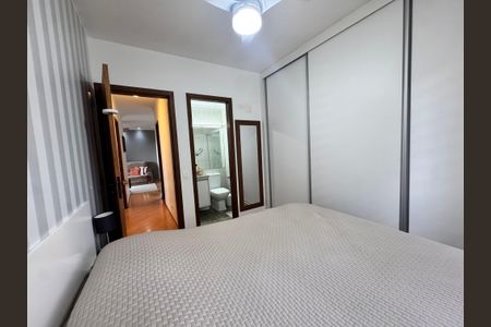 Suite de apartamento à venda com 3 quartos, 78m² em Vila Suzana, São Paulo