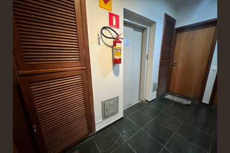 Apartamento à venda com 78m², 3 quartos e 2 vagasHall serviço