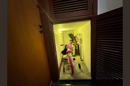 Apartamento à venda com 78m², 3 quartos e 2 vagasDeposito