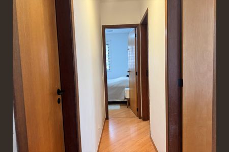 Apartamento à venda com 78m², 3 quartos e 2 vagasCorredor 