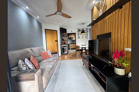 Sala  de apartamento à venda com 3 quartos, 78m² em Vila Suzana, São Paulo