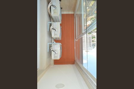 Apartamento para alugar com 70m², 2 quartos e 2 vagasSacada