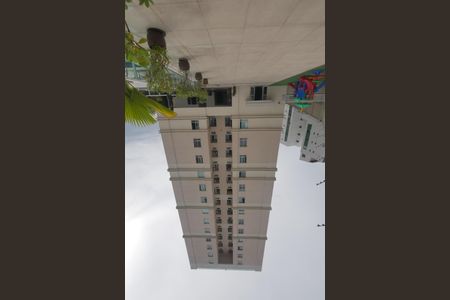 Apartamento para alugar com 68m², 2 quartos e 1 vagaFachada