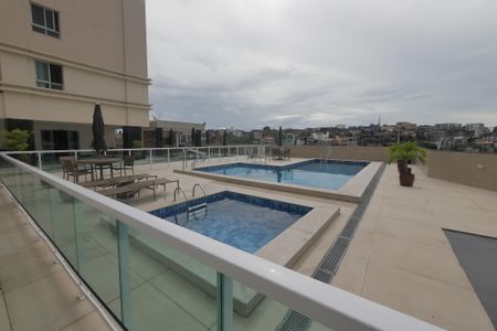 Apartamento para alugar com 68m², 2 quartos e 1 vagaÁrea comum - Piscina