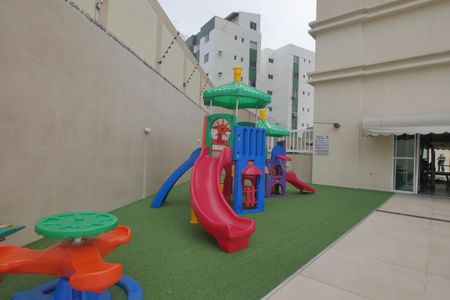 Apartamento para alugar com 68m², 2 quartos e 1 vagaPlayground infantil