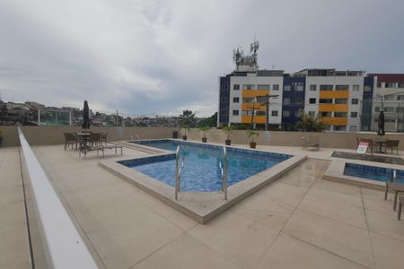 Apartamento para alugar com 68m², 2 quartos e 1 vagaÁrea comum - Piscina