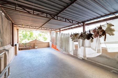 Casa para alugar com 130m², 2 quartos e sem vagaSalão