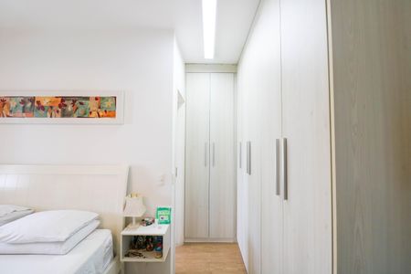 Apartamento à venda com 75m², 2 quartos e 2 vagasSuíte
