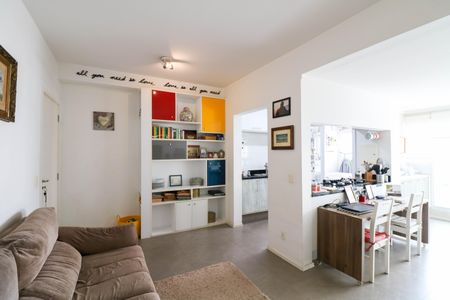 Apartamento à venda com 75m², 2 quartos e 2 vagasSala