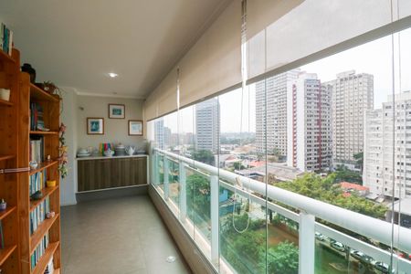 Apartamento à venda com 75m², 2 quartos e 2 vagasVaranda