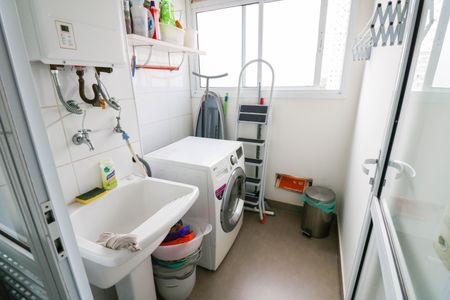 Apartamento à venda com 75m², 2 quartos e 2 vagasÁrea de Serviço