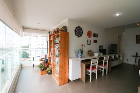 Apartamento à venda com 75m², 2 quartos e 2 vagasVaranda