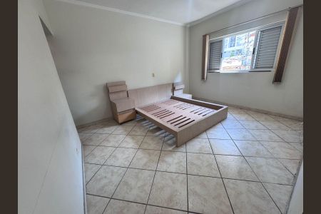 Casa à venda com 270m², 3 quartos e 2 vagasQuarto