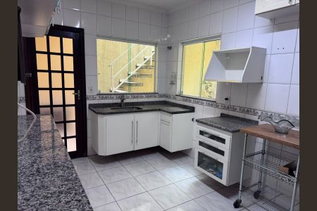 Casa à venda com 270m², 3 quartos e 2 vagasCozinha
