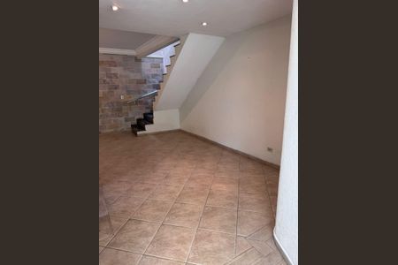 Casa à venda com 270m², 3 quartos e 2 vagasSala