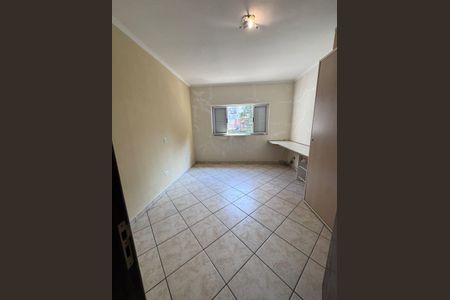 Casa à venda com 270m², 3 quartos e 2 vagasQuarto