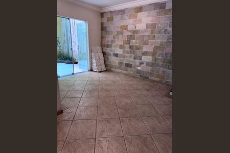 Casa à venda com 270m², 3 quartos e 2 vagasSala