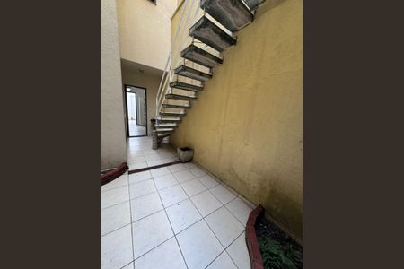 Casa à venda com 270m², 3 quartos e 2 vagasÁrea externa