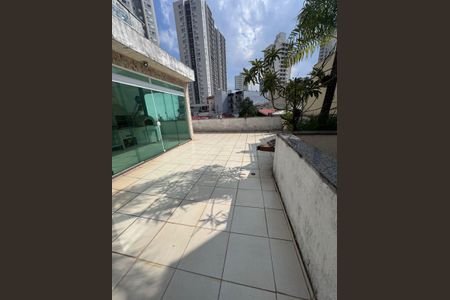 Casa à venda com 270m², 3 quartos e 2 vagasÁrea externa
