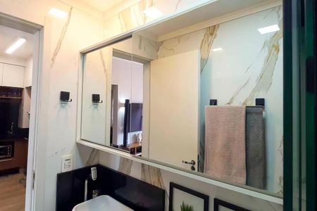 Banheiro de apartamento para alugar com 2 quartos, 37m² em Presidente Altino, Osasco
