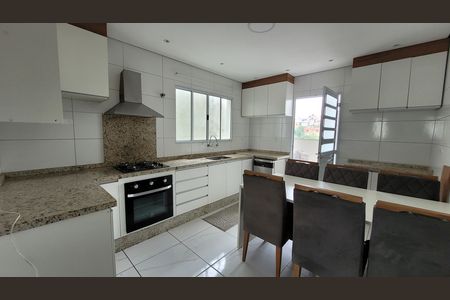 Casa para alugar com 94m², 2 quartos e 2 vagas Casa para alugar com 94m², 2 quartos e 2 vagasCozinha