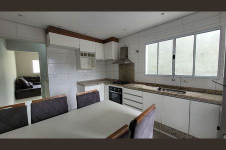 Casa para alugar com 94m², 2 quartos e 2 vagas Casa para alugar com 94m², 2 quartos e 2 vagasCozinha