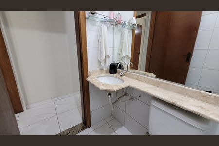 Casa para alugar com 94m², 2 quartos e 2 vagas Casa para alugar com 94m², 2 quartos e 2 vagasBanheiro