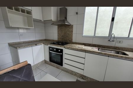 Casa para alugar com 94m², 2 quartos e 2 vagas Casa para alugar com 94m², 2 quartos e 2 vagasCozinha