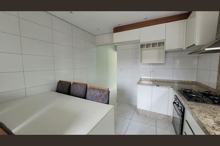 Casa para alugar com 94m², 2 quartos e 2 vagas Casa para alugar com 94m², 2 quartos e 2 vagasCozinha