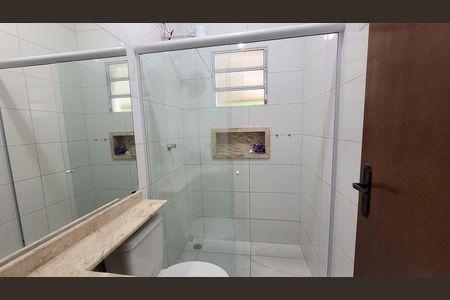 Casa para alugar com 94m², 2 quartos e 2 vagas Casa para alugar com 94m², 2 quartos e 2 vagasBanheiro