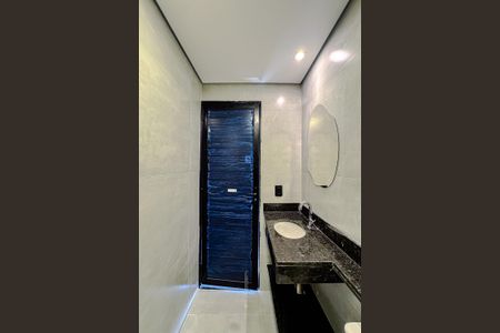 Apartamento para alugar com 38m², 2 quartos e sem vaga Apartamento para alugar com 38m², 2 quartos e sem vagaBanheiro