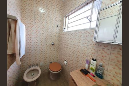 Casa à venda com 268m², 3 quartos e 4 vagasBanheiro