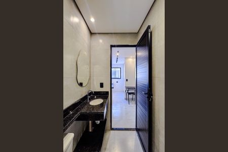 Apartamento para alugar com 32m², 2 quartos e sem vaga Apartamento para alugar com 32m², 2 quartos e sem vagaBanheiro