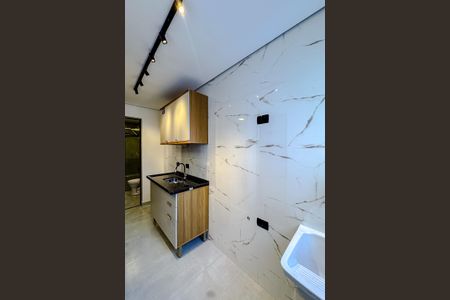 Apartamento para alugar com 32m², 2 quartos e sem vaga Apartamento para alugar com 32m², 2 quartos e sem vagaCozinha e Área de Serviço