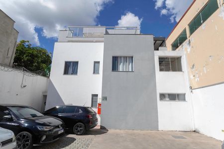 Apartamento para alugar com 63m², 2 quartos e 1 vaga Apartamento para alugar com 63m², 2 quartos e 1 vagaFachada