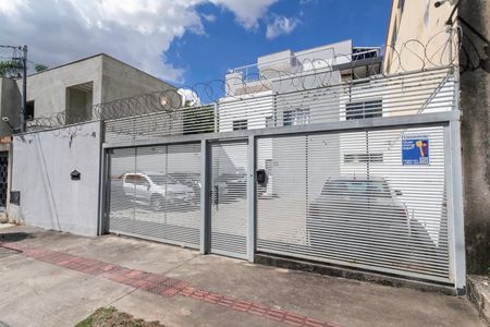 Apartamento para alugar com 63m², 2 quartos e 1 vaga Apartamento para alugar com 63m², 2 quartos e 1 vagaFachada