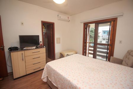 Casa à venda com 208m², 4 quartos e 2 vagas Casa à venda com 208m², 4 quartos e 2 vagasQuarto Suíte