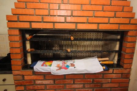 Casa à venda com 208m², 4 quartos e 2 vagas Casa à venda com 208m², 4 quartos e 2 vagasChurrasqueira