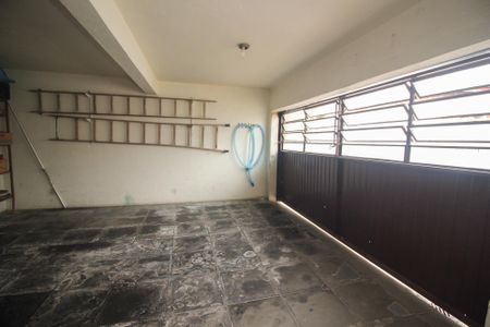 Casa à venda com 208m², 4 quartos e 2 vagas Casa à venda com 208m², 4 quartos e 2 vagasGaragem