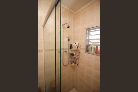 Casa à venda com 208m², 4 quartos e 2 vagas Casa à venda com 208m², 4 quartos e 2 vagasBanheiro da Suíte