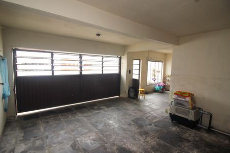 Casa à venda com 208m², 4 quartos e 2 vagas Casa à venda com 208m², 4 quartos e 2 vagasGaragem