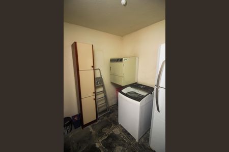 Casa à venda com 208m², 4 quartos e 2 vagas Casa à venda com 208m², 4 quartos e 2 vagasÁrea de Serviço