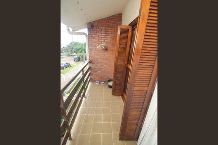 Casa à venda com 208m², 4 quartos e 2 vagas Casa à venda com 208m², 4 quartos e 2 vagasSacada da suíte