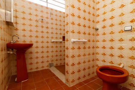 Casa à venda com 130m², 2 quartos e 1 vaga Casa à venda com 130m², 2 quartos e 1 vagaBanheiro