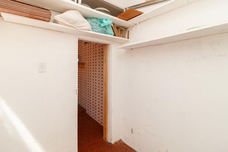 Casa à venda com 130m², 2 quartos e 1 vaga Casa à venda com 130m², 2 quartos e 1 vagaQuarto de Serviço