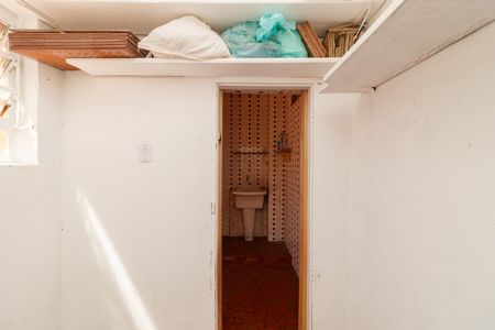 Casa à venda com 130m², 2 quartos e 1 vaga Casa à venda com 130m², 2 quartos e 1 vagaQuarto de Serviço