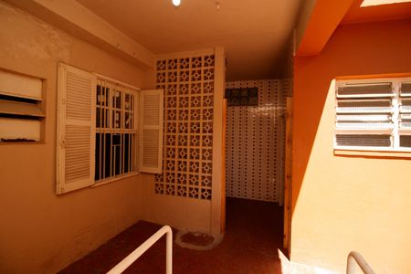 Casa à venda com 130m², 2 quartos e 1 vaga Casa à venda com 130m², 2 quartos e 1 vagaÁrea externa